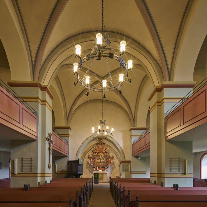 Innenraum der Kirche Usseln 